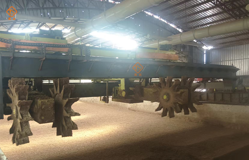 甘肅慶陽35米雙機頭輪盤翻拋機安裝調試成功 甘肅慶陽35米雙機頭輪盤翻拋機安裝調試成功